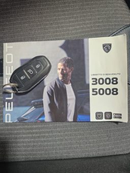 PEUGEOT 3008 pieno
