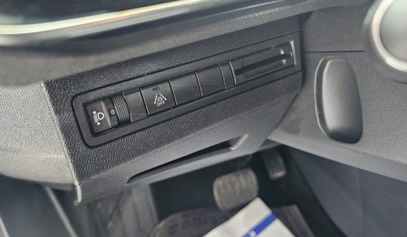 PEUGEOT 3008 pieno