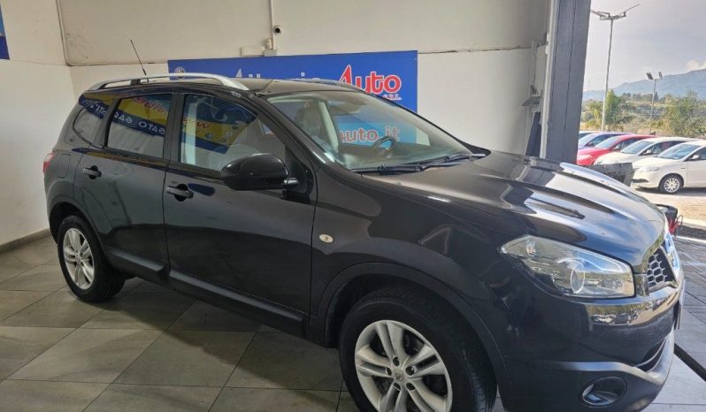 NISSAN Qashqai+2 pieno