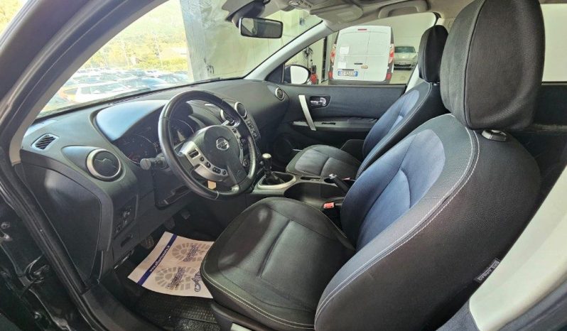 NISSAN Qashqai+2 pieno