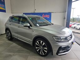 VOLKSWAGEN Tiguan pieno