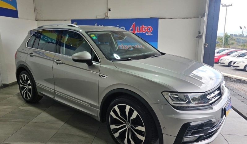 VOLKSWAGEN Tiguan pieno