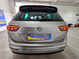 VOLKSWAGEN Tiguan pieno