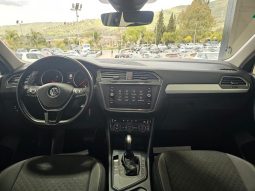 VOLKSWAGEN Tiguan pieno
