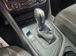 VOLKSWAGEN Tiguan pieno