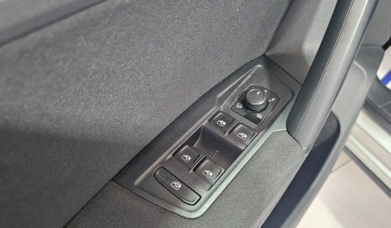 VOLKSWAGEN Tiguan pieno