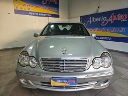 MERCEDES-BENZ C 220 pieno