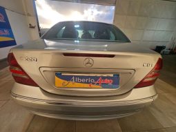 MERCEDES-BENZ C 220 pieno