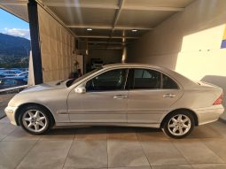 MERCEDES-BENZ C 220 pieno
