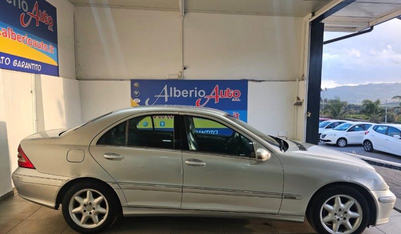 MERCEDES-BENZ C 220 pieno