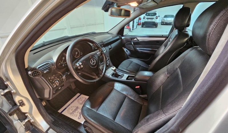 MERCEDES-BENZ C 220 pieno