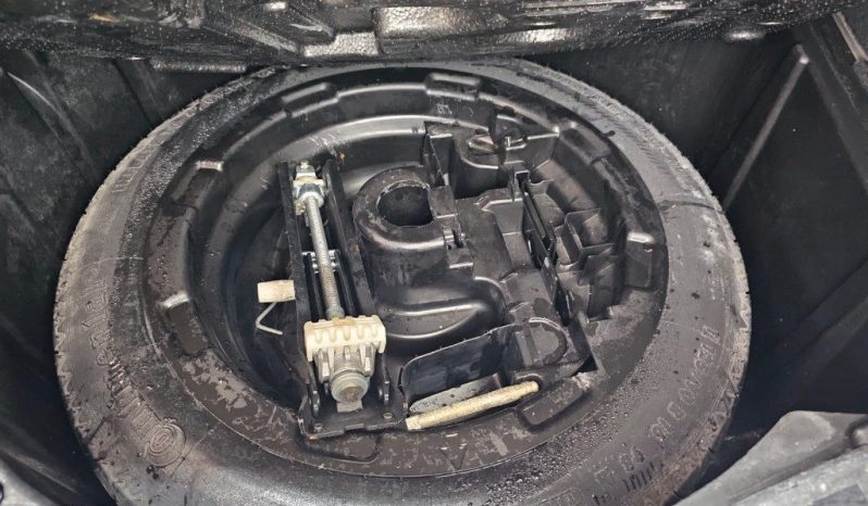 MERCEDES-BENZ C 220 pieno