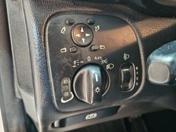 MERCEDES-BENZ C 220 pieno