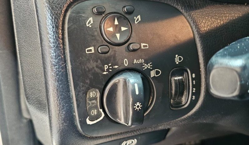 MERCEDES-BENZ C 220 pieno