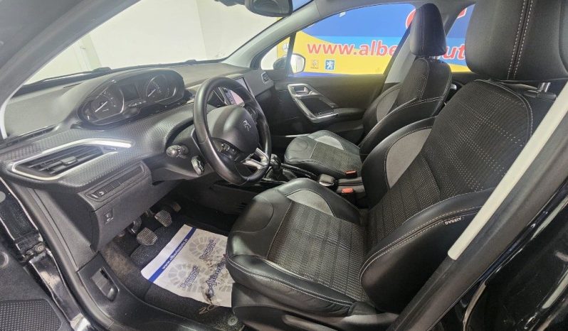 PEUGEOT 2008 pieno