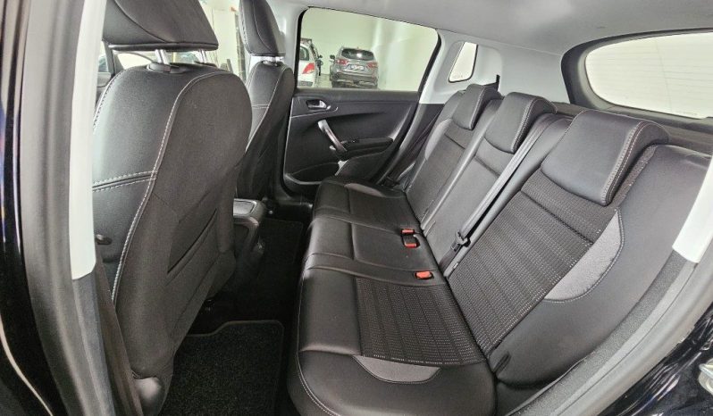 PEUGEOT 2008 pieno