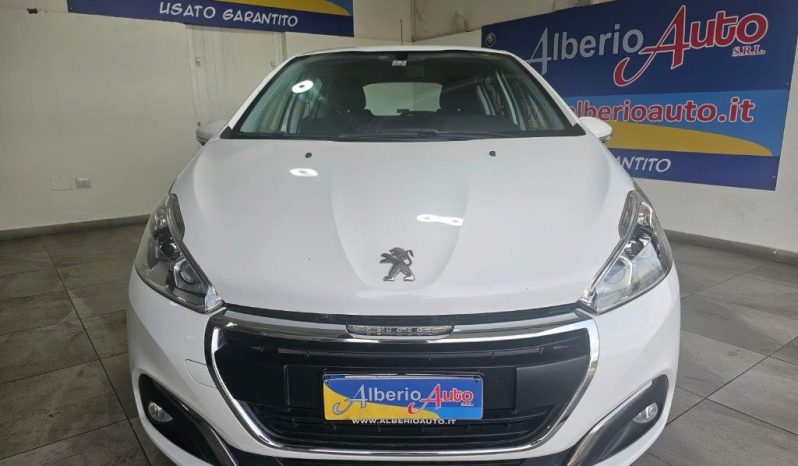 PEUGEOT 208 pieno