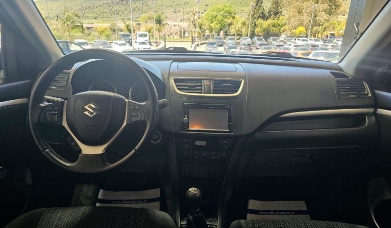 SUZUKI Swift pieno