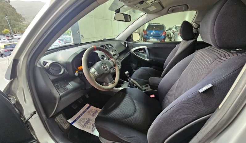 TOYOTA RAV 4 MY23 pieno