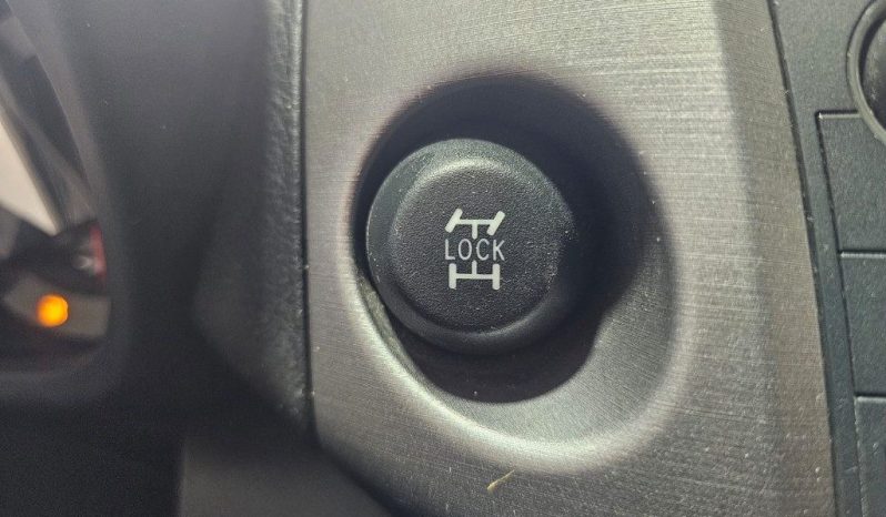 TOYOTA RAV 4 MY23 pieno