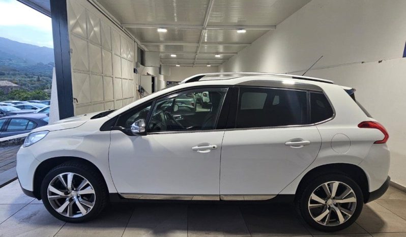 PEUGEOT 2008 pieno
