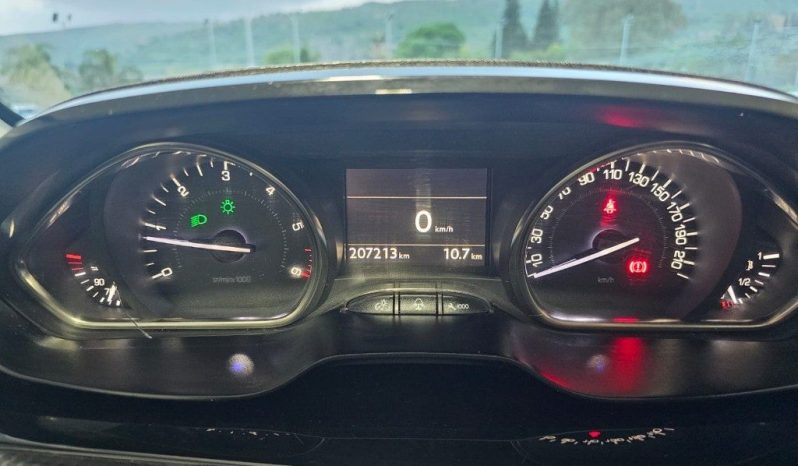 PEUGEOT 2008 pieno
