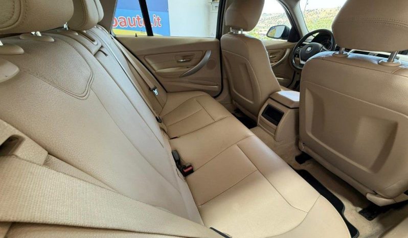 BMW 318 pieno