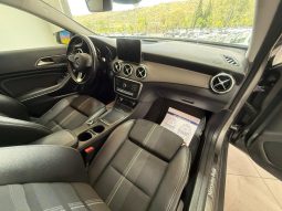 Mercedes-Benz GLA 200 pieno