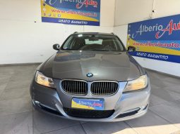 BMW 320 pieno