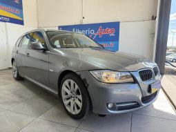 BMW 320 pieno