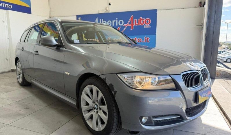 BMW 320 pieno