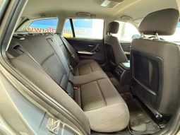 BMW 320 pieno