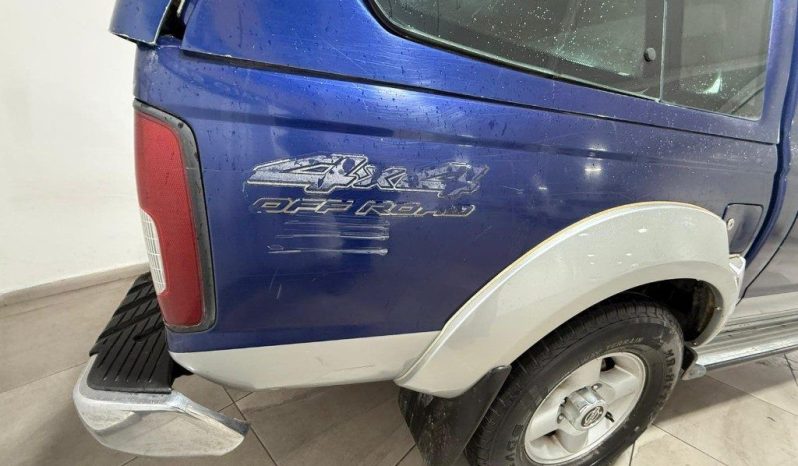 Nissan Pick Up pieno