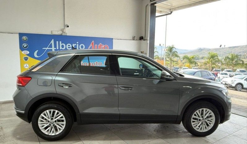 Volkswagen T-Roc pieno