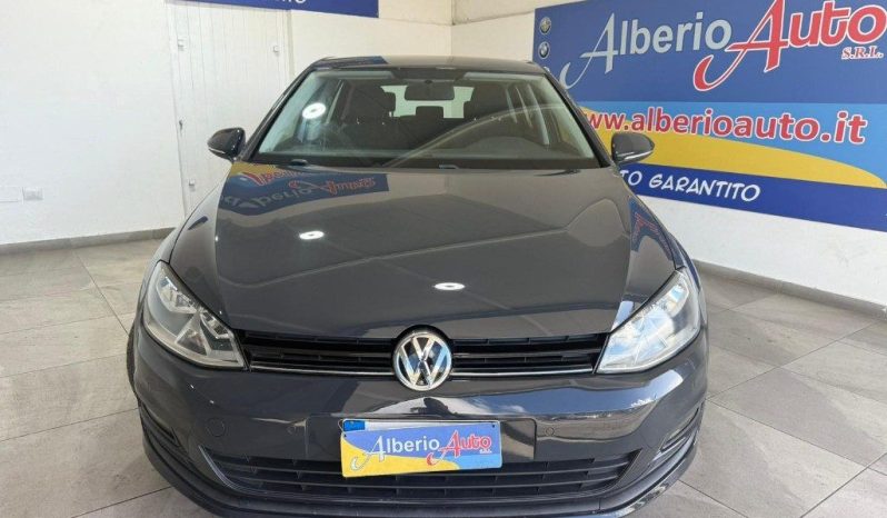 Volkswagen Golf pieno