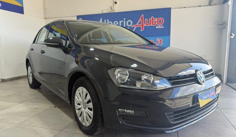 Volkswagen Golf pieno