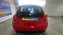 Lancia Ypsilon pieno