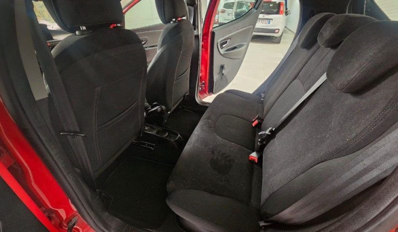 Lancia Ypsilon pieno