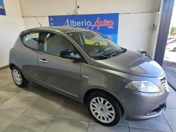 Lancia Ypsilon pieno