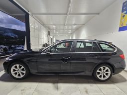 BMW 320 pieno