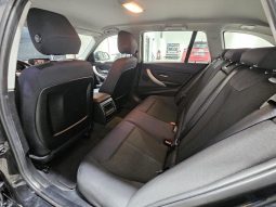 BMW 320 pieno