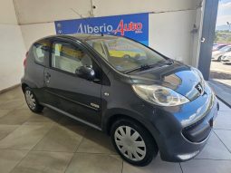 Peugeot 107 pieno