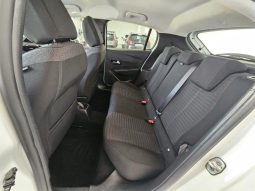 Peugeot 208 pieno