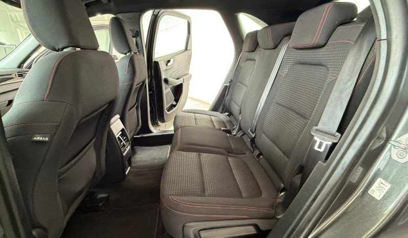 Ford Kuga pieno