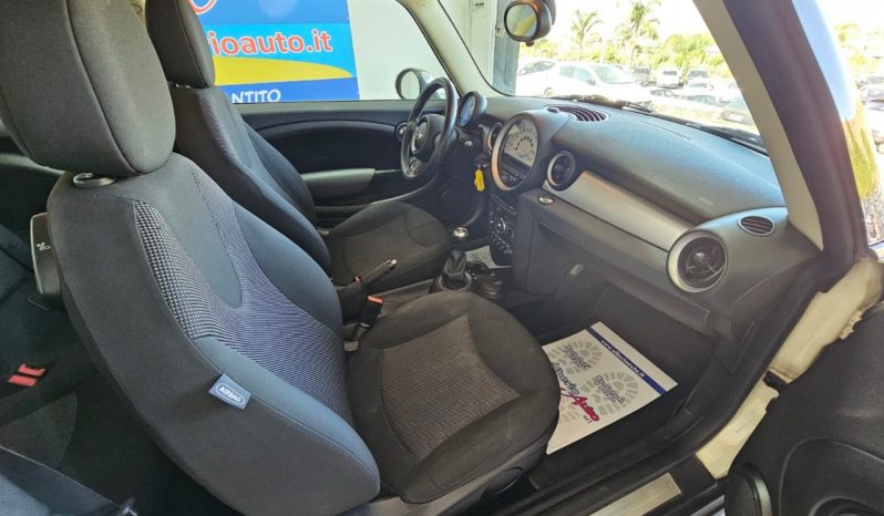 Mini 3 Porte One D pieno
