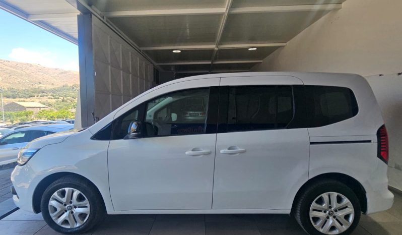 RENAULT Kangoo pieno
