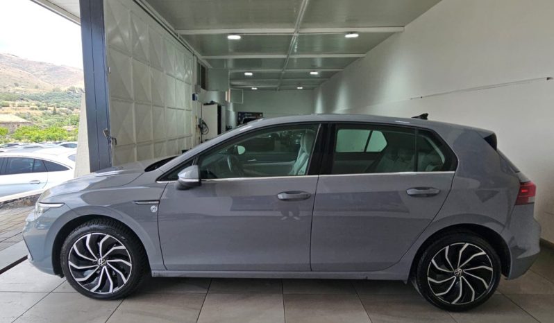 Volkswagen Golf pieno