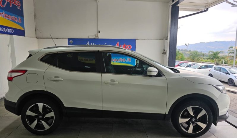 Nissan Qashqai pieno