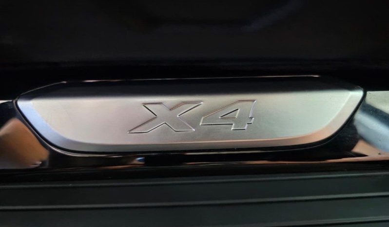 BMW X4 pieno