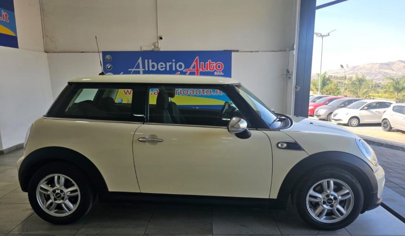 Mini 3 Porte One D pieno